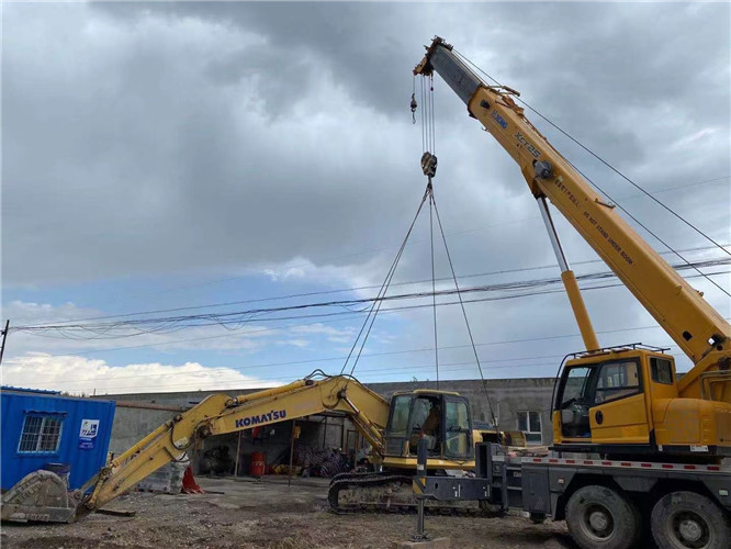 南澳县25吨吊车的工作半径是多少？