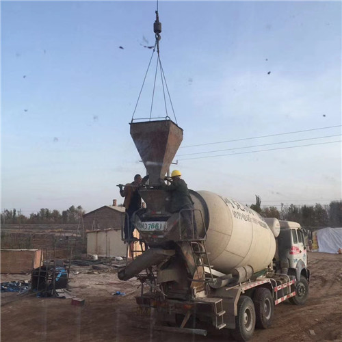 南澳县“精准瞄准”—— 吊车的 “定位导航” 技术